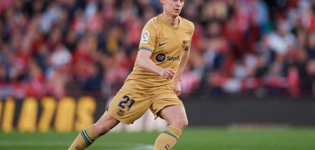 دي يونج: لم نكن نفكر في الكلاسيكو.. وهذا سبب الخسارة أمام ألميريا